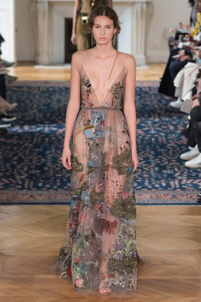 Look 57